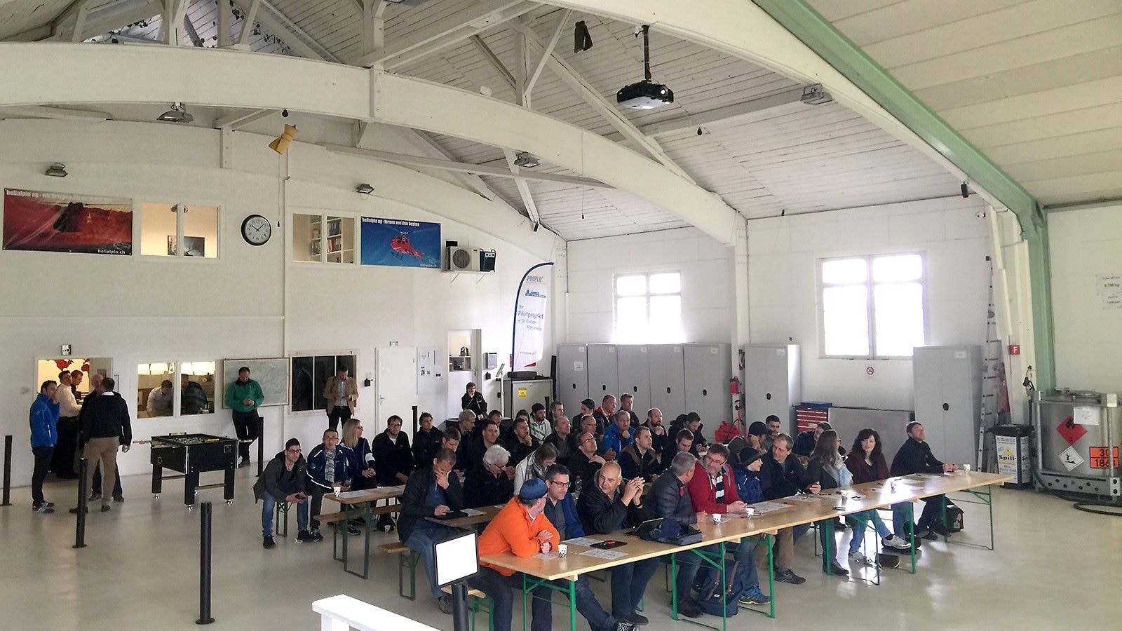 Hangar-Halle Event