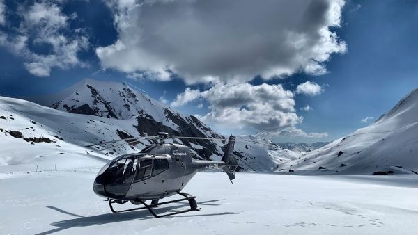 helikopterflug-gletscher